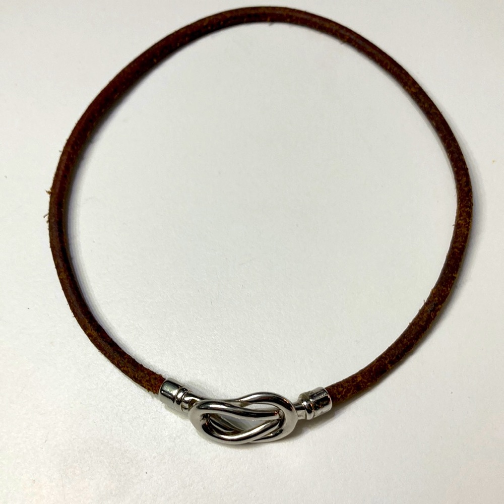 Choker/ Tight Necklace